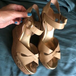 Tan wedge heels😻